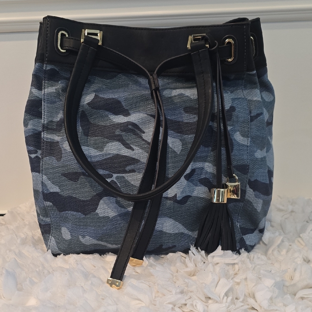 G.I.L.I. Blue & Gray Camouflage Print Shoulder Bag with Black Leather Accents